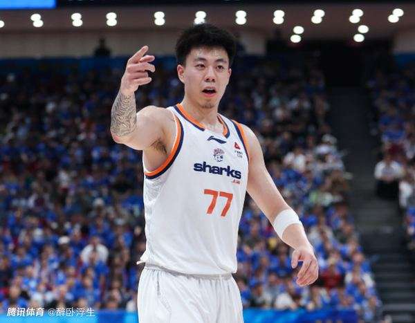 上海男篮锁住两员大将：张镇麟4年顶薪到手，偰李永炜留队3年